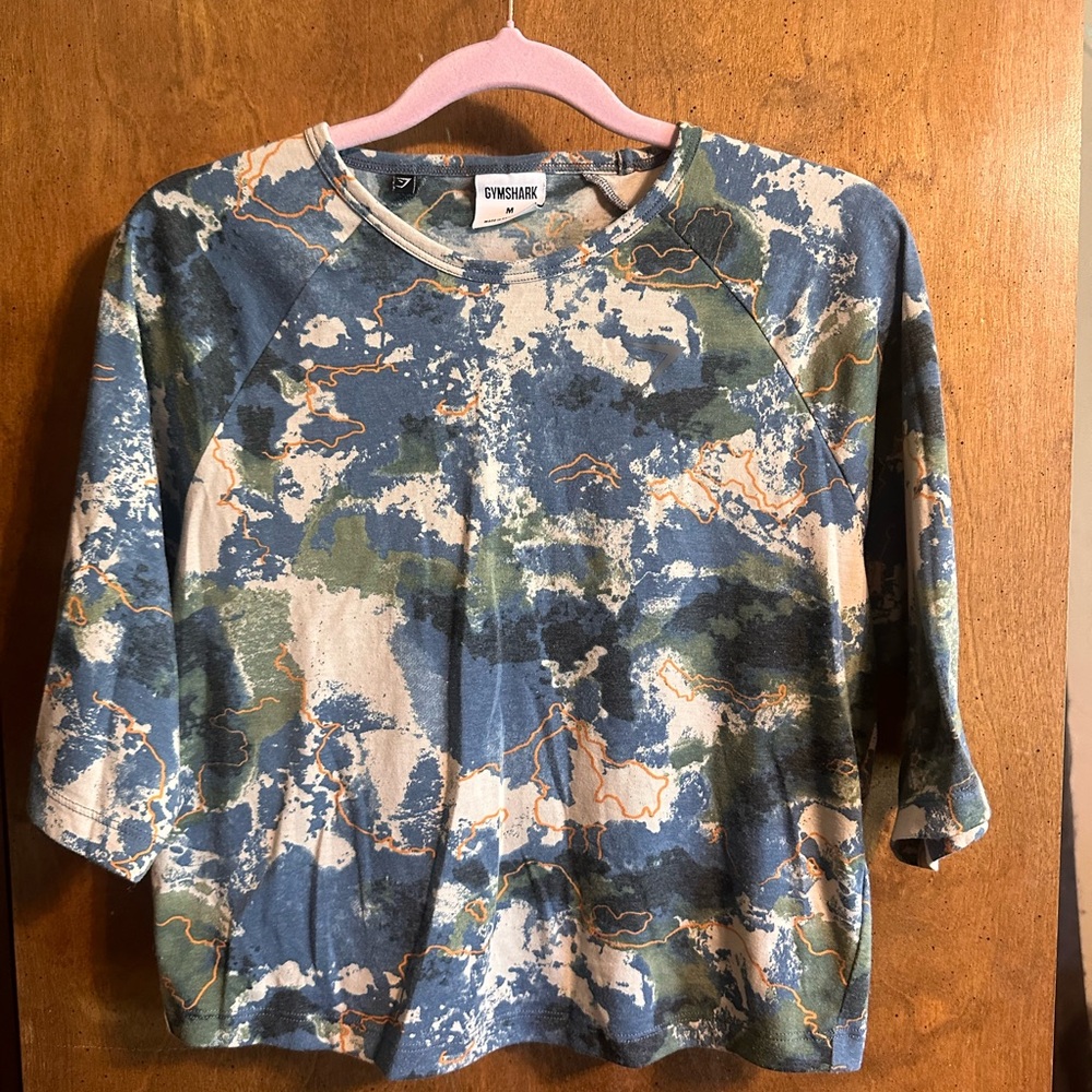 Gymshark camo crop tshirt